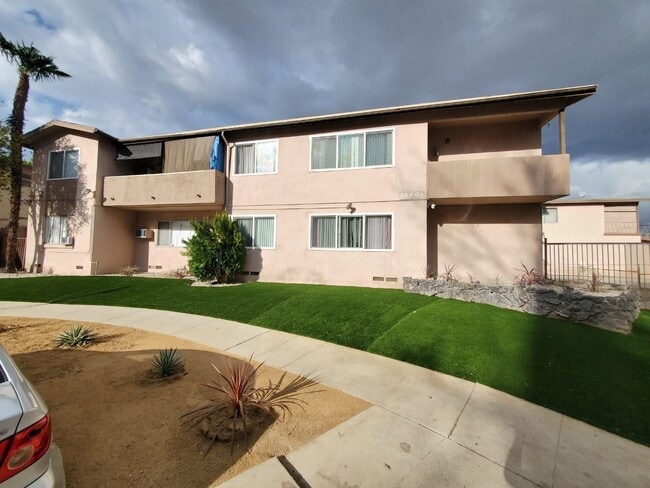 Photo - 19405 Haynes St Unit 4