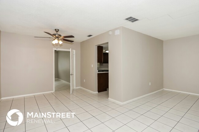 Building Photo - 8640 NW 25th St Rental