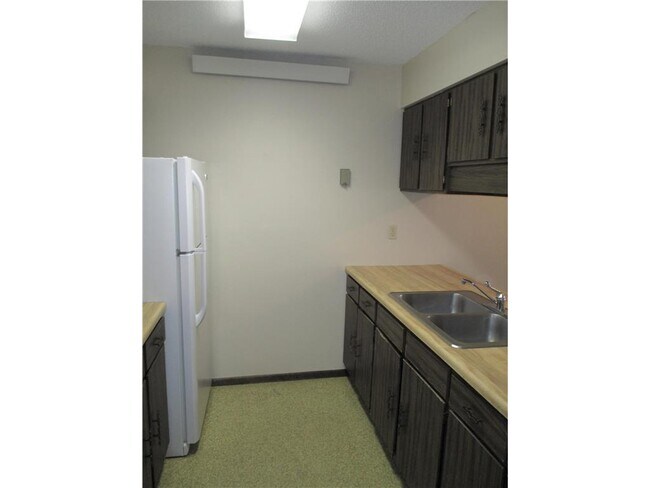 Photo - 507 Division St N Unidad #211