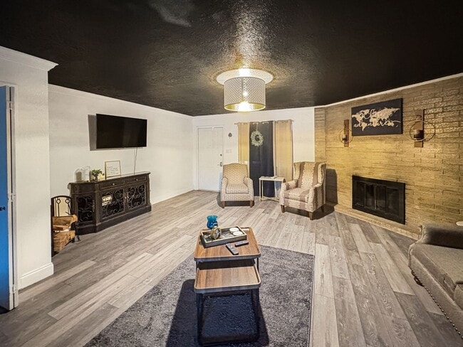 Photo - 3311 N Vista Dr