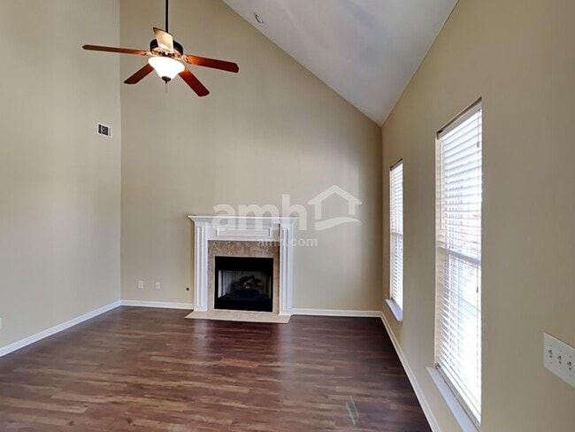 Photo - 106 Brant Ln