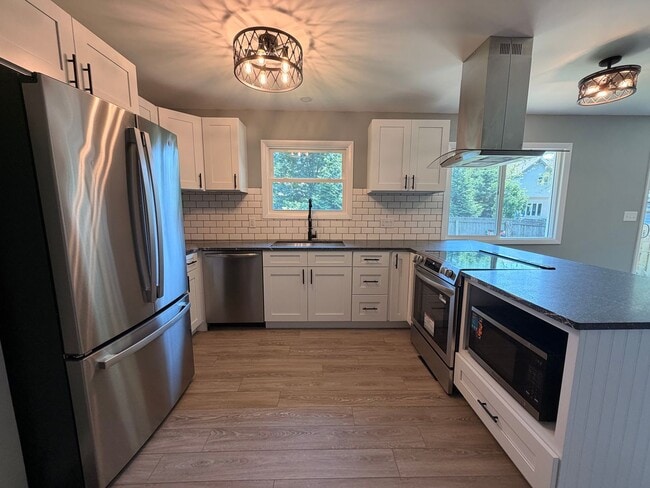 Photo - East Grand Rapids 4 Bedroom home