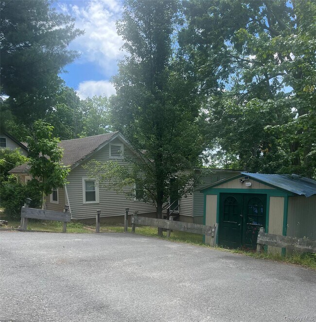 Photo - 37 Roosevelt St
