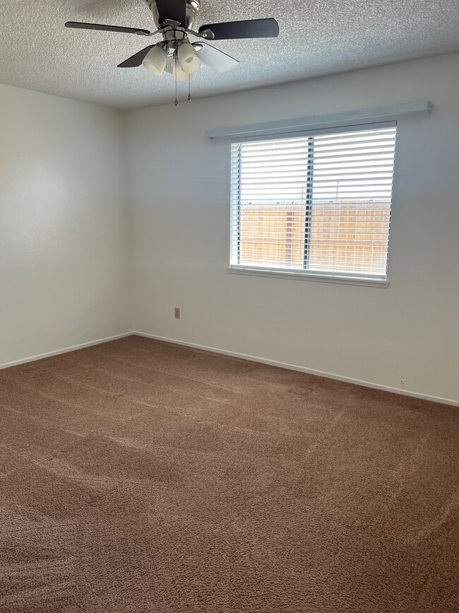 Photo - 932 Perdew Ave Unidad B