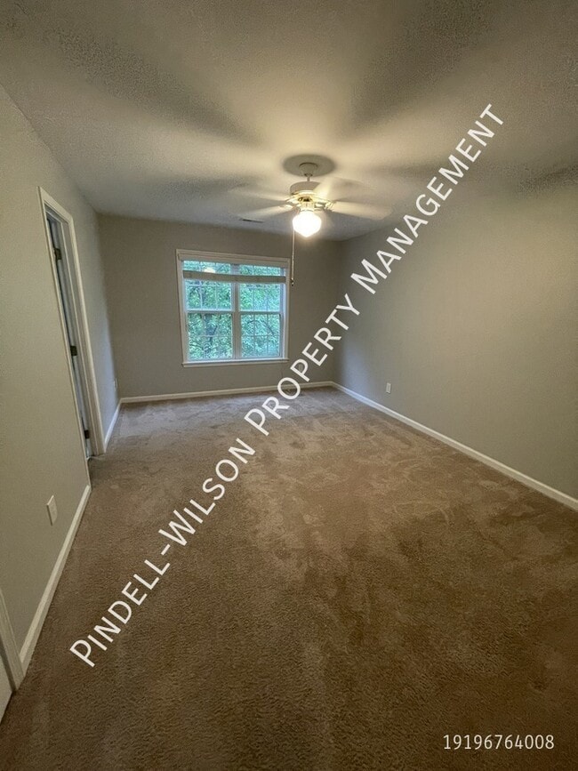 Photo - 207 Highgate Cir
