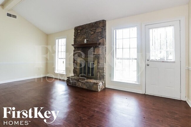 Photo - 4877 Summitridge Dr