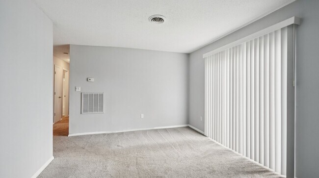 Living Area - Legacy Pointe Apartments