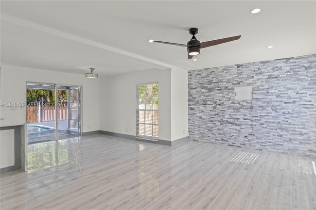 Photo - 7913 NW 72nd Ave