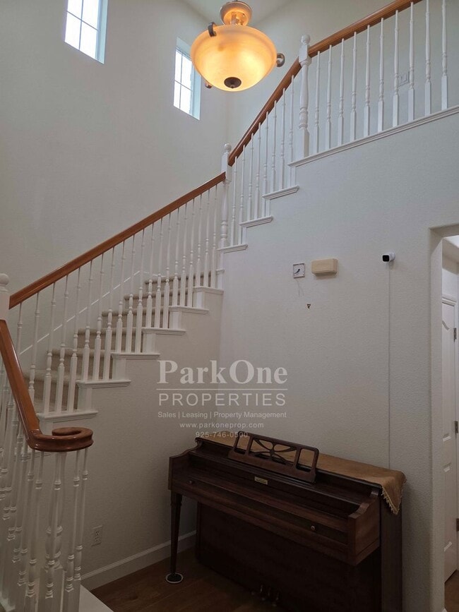 Photo - Beautiful 4 Bed 2.5 Bath Cul-de-Sac Home in San Ramon