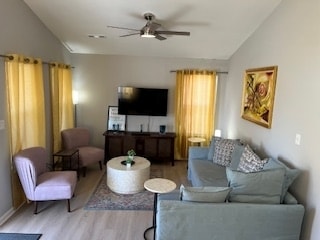 Photo - 1004 Johnson St