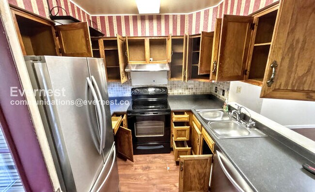 Photo - 1811 S Quebec Way