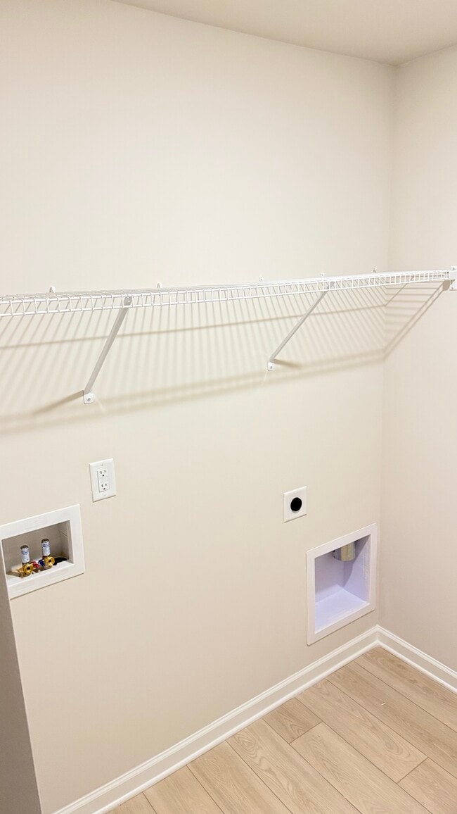 Photo - 729 Peyden Ln