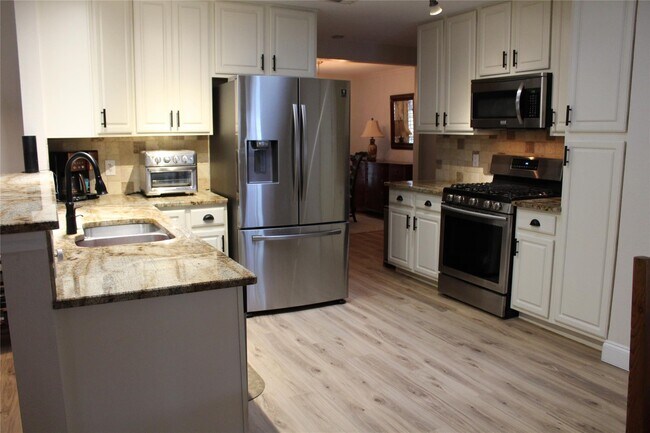 Photo - 14312 Tanglewood Dr