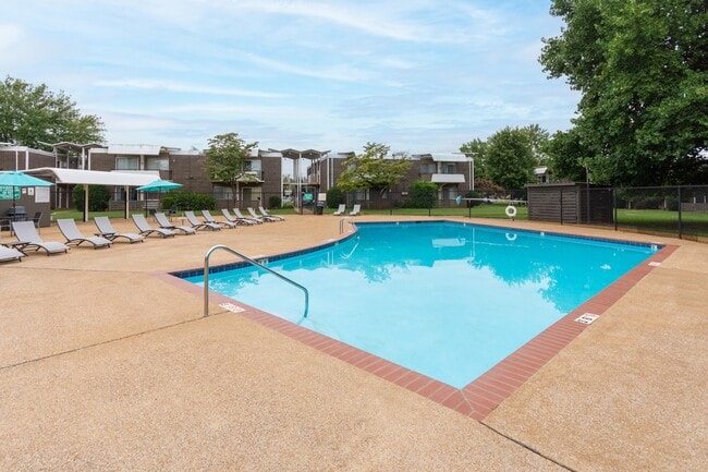 Building Photo - Imperial Gardens