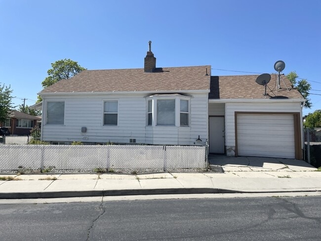 Photo - Murray House