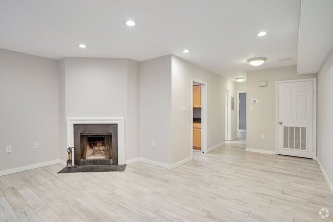 Building Photo - 82 15th St NE Rental