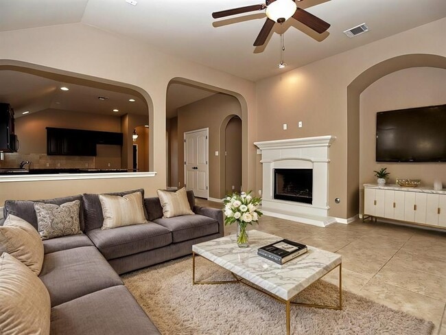 Photo - 140 Copper Lake Ln