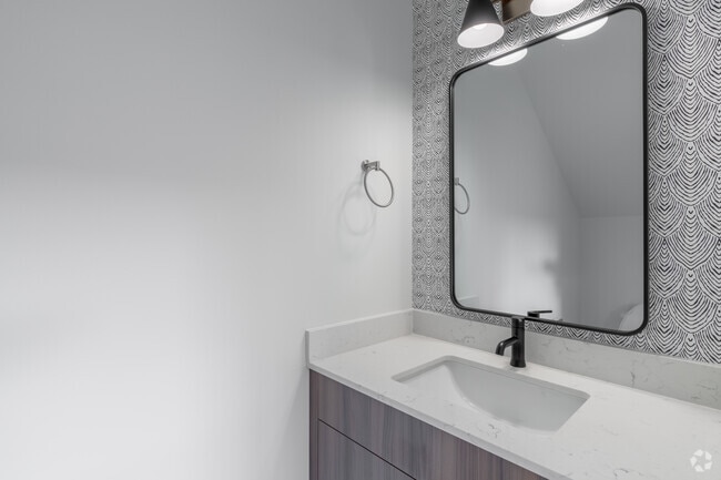 2BR, 2.5 BA - 1016SF - Bathroom