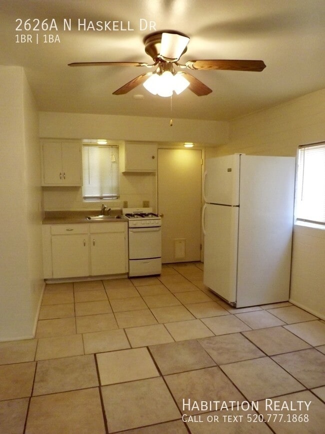 Photo - 2626A N Haskell Dr-