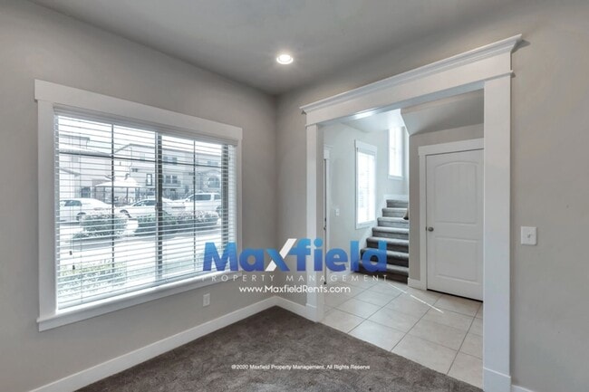 Photo - 3 BD + Office 2 BA 2 GA Luxury Townhouse  ...
