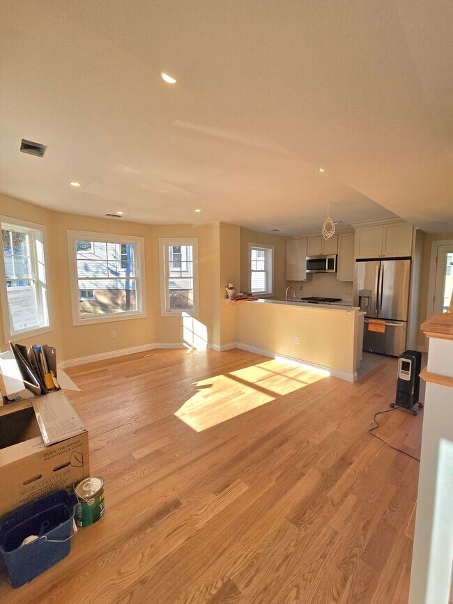 Photo - 3bed/3 bath in Brighton