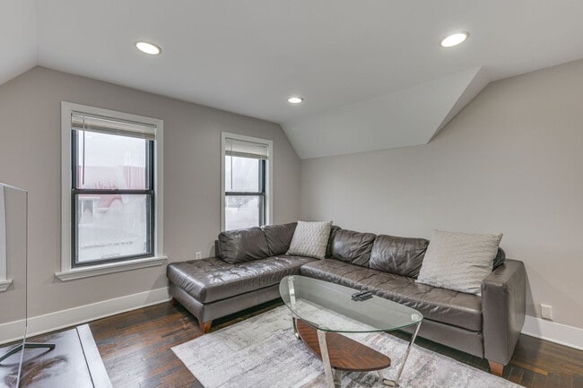 Photo - 467 Ferry St Unit SI ID1546146P