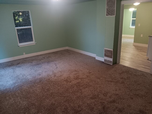 Photo - 4250 NE Hwy 20