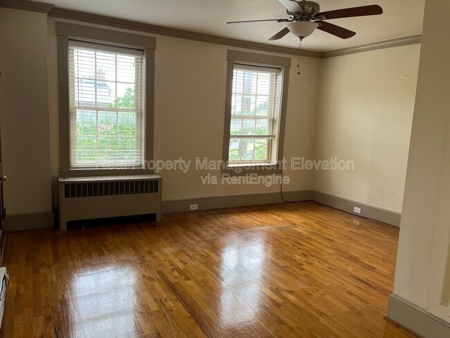 Photo - 523 S Cameron St Unidad 3