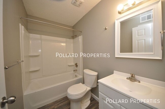 Building Photo - 25 Westwood Village