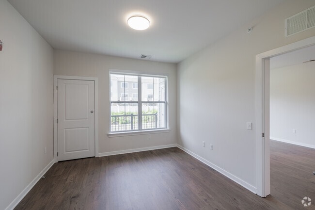 2BR, 2BA - 1,153SF - Bedroom