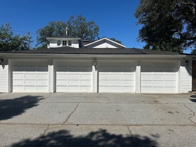 Photo - Historic Home On Huge Lot With Swimming Po...