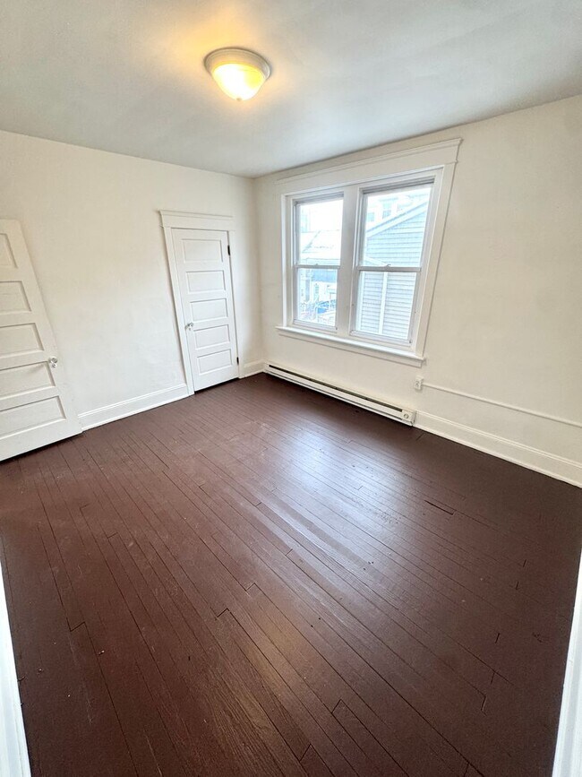 Photo - 819 E 5th St Unit 819 E 5th  2