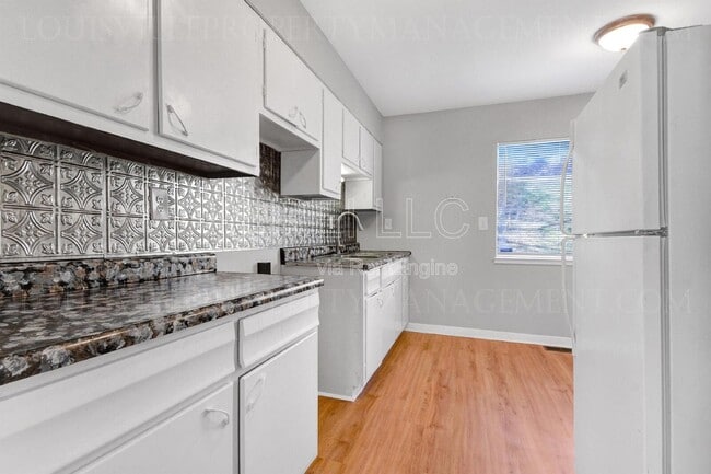 Photo - 2421 Lindsay Ave Unit 1