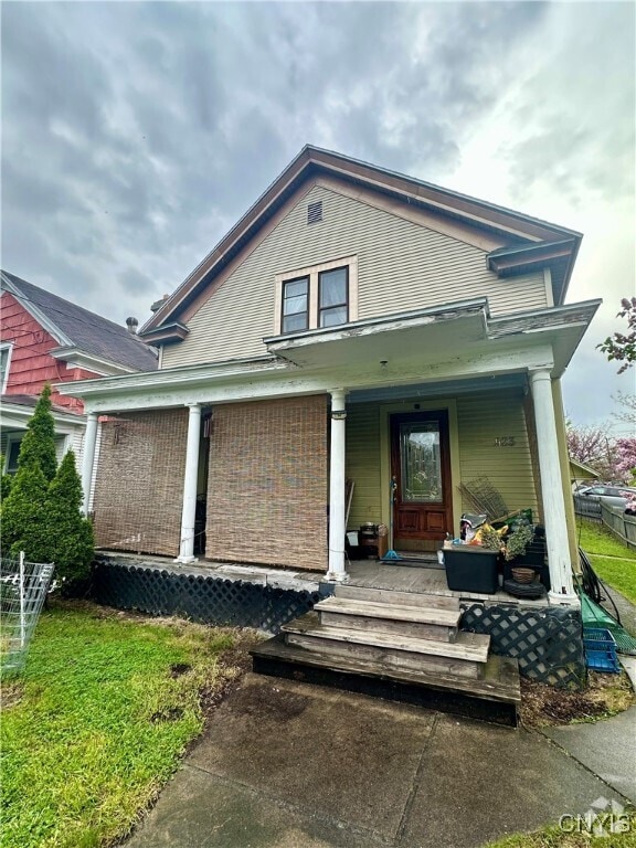 Building Photo - 923 Teall Ave Rental