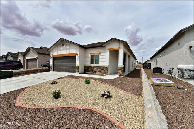 Building Photo - 15237 Ambition Ave