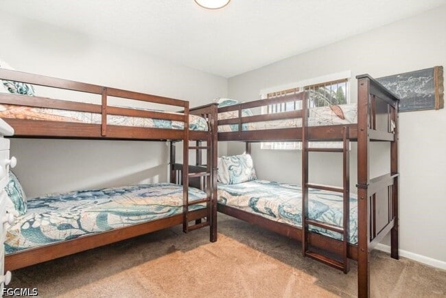 Photo - 922 SE 25th Ln