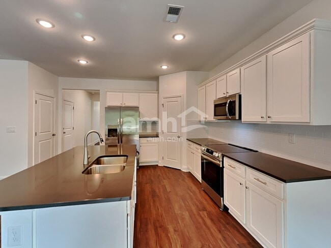 Photo - 163 Pecan Dr