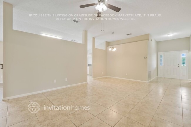 Photo - 1800 Northglen Cir