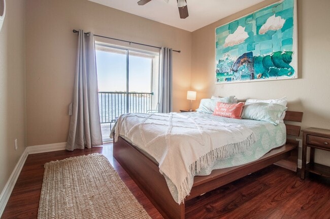 Building Photo - 7039 Kingston Cove Ln Unit 307