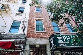 Building Photo - 206 1st Ave Unit 1A