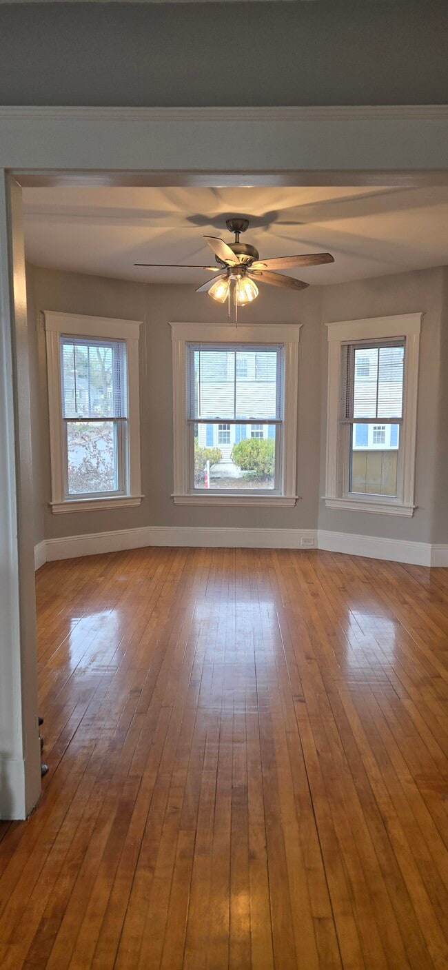 Photo - 860 Beech St Unidad 860 Beech Street Manchester NH