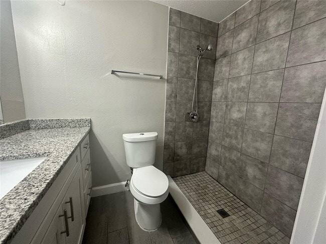 Photo - 4736 Walden Cir