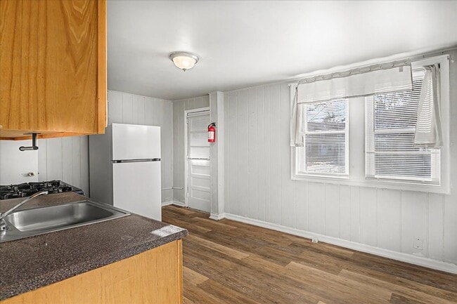 Photo - 1314 Argus Rd