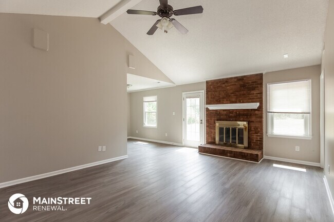 Photo - 2030 Hedgelawn Dr