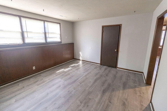 Photo - 1804 Sylvan Ln