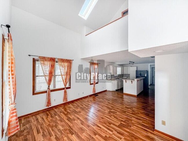 942 Fayette St