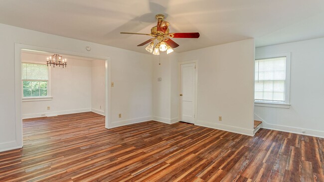 3 Bedroom 1 Bath Townhouse in Wagener Terr... - 3 Bedroom 1 Bath Townhouse in Wagener Terr...