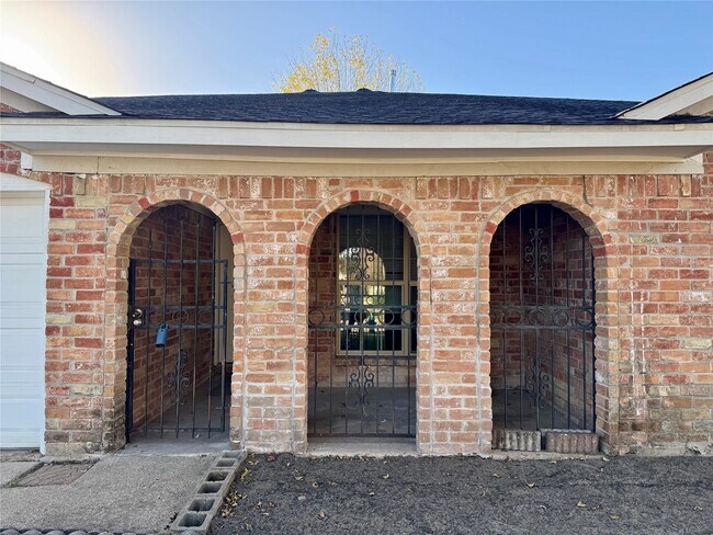 Photo - 15770 Chimney Rock Rd