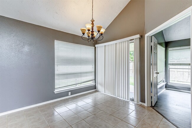 Photo - 8410 Fawn Wind Ct