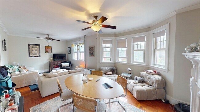 Photo - 1213 Beacon St Unit 4